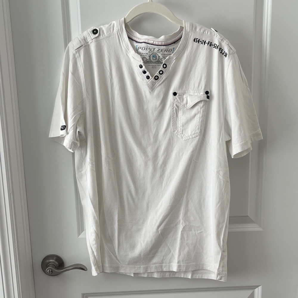 Point Zero White Short-Sleeve Men's V-Notch Henley with Pocket